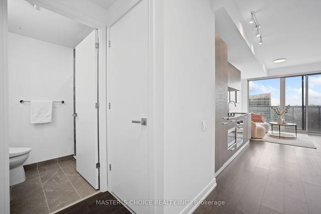 3313 - 3 Gloucester St, Condo with 2 bedrooms, 2 bathrooms and 0 parking in Toronto ON | Image 28