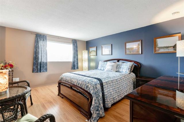 64 - 1558 Lancaster Dr, Townhouse with 3 bedrooms, 2 bathrooms and 2 parking in Oakville ON | Image 9
