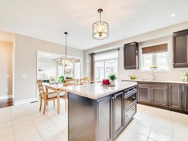 127 Kersey Cres, House detached with 4 bedrooms, 3 bathrooms and 4 parking in Clarington ON | Image 6