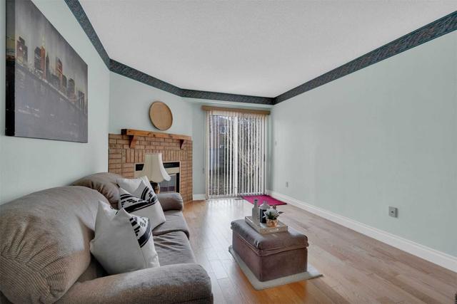 3331 Fenwick Cres, House attached with 3 bedrooms, 3 bathrooms and 2 parking in Mississauga ON | Image 34