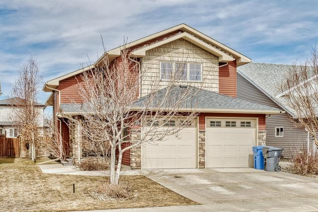 566 Edinburgh Road W, House detached with 3 bedrooms, 3 bathrooms and 4 parking in Lethbridge AB | Image 2