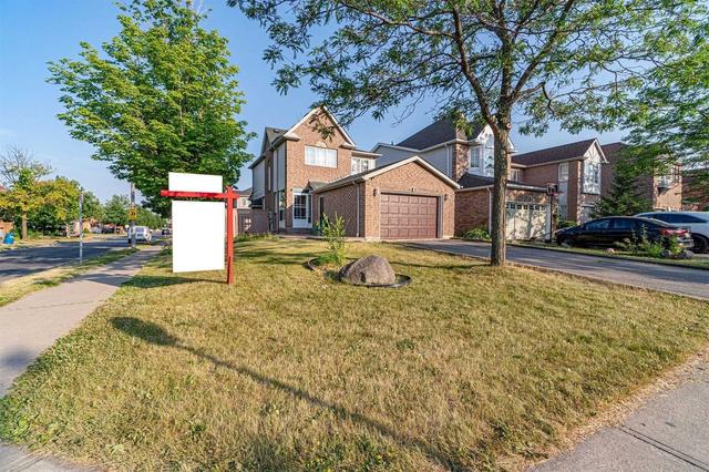 2 Cordgrass Cres, House detached with 3 bedrooms, 4 bathrooms and 5 parking in Brampton ON | Image 1