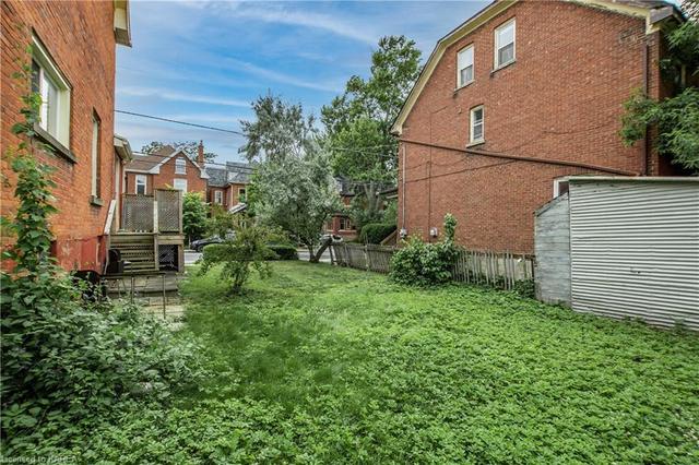 71 Mack Street, House semidetached with 6 bedrooms, 2 bathrooms and 1 parking in Kingston ON | Image 44