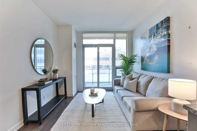 604 - 89 Dunfield Ave, Condo with 2 bedrooms, 2 bathrooms and 1 parking in Toronto ON | Image 2