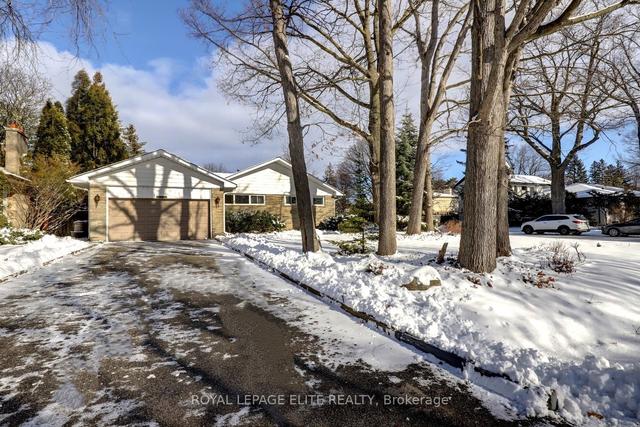 30 Ashford Dr, House detached with 3 bedrooms, 3 bathrooms and 8 parking in Toronto ON | Image 12