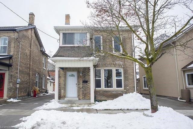60 William Street, House detached with 3 bedrooms, 2 bathrooms and null parking in Brantford ON | Image 1