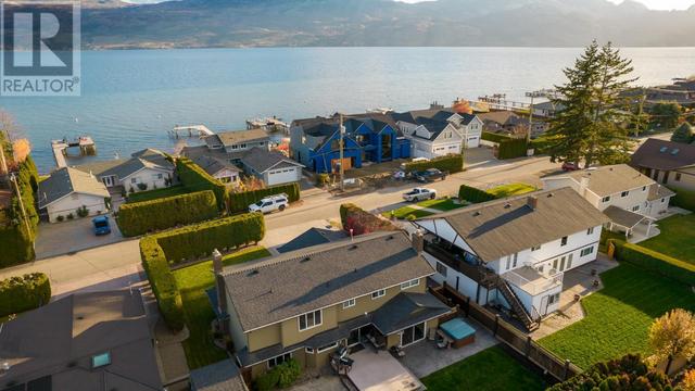 1638 Pritchard Drive, House detached with 5 bedrooms, 2 bathrooms and 6 parking in West Kelowna BC | Image 2
