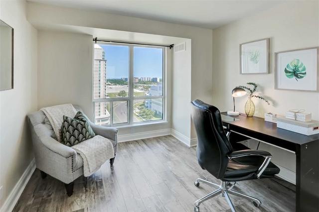 1806 - 8 Lee Centre Dr, Condo with 4 bedrooms, 3 bathrooms and 3 parking in Toronto ON | Image 9