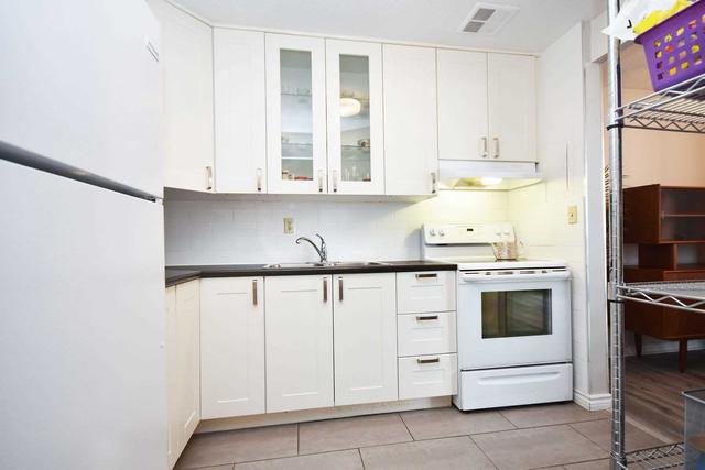 ph 8 - 1100 Caven St, Condo with 2 bedrooms, 1 bathrooms and 1 parking in Mississauga ON | Image 13