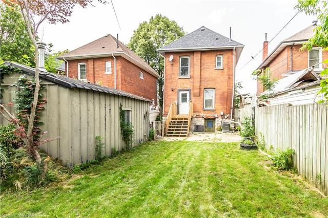 121 Marlborough Street, House detached with 3 bedrooms, 1 bathrooms and 3 parking in Brantford ON | Image 14