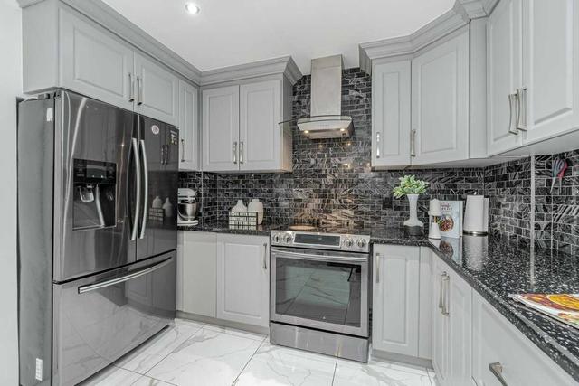 81 Newbridge Cres, House detached with 3 bedrooms, 3 bathrooms and 5 parking in Brampton ON | Image 30