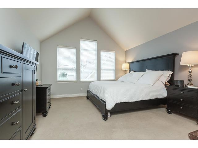 1900 128 Street, House detached with 4 bedrooms, 4 bathrooms and 4 parking in Surrey BC | Image 17