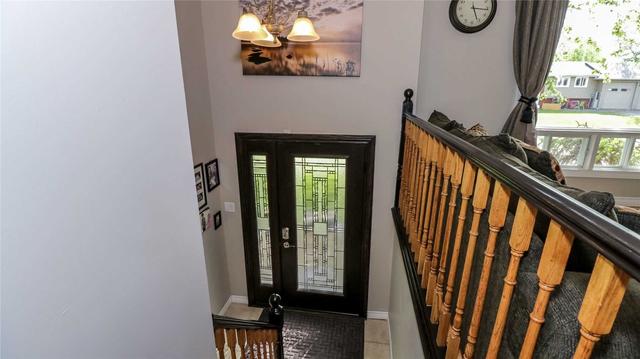 26 Moon Cres, House detached with 4 bedrooms, 2 bathrooms and 8 parking in Oro Medonte ON | Image 13