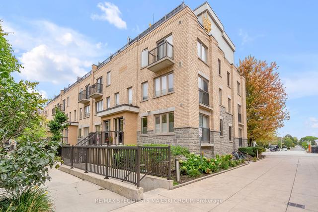146 - 12 Foundry Ave, Townhouse with 2 bedrooms, 2 bathrooms and 1 parking in Toronto ON | Image 1
