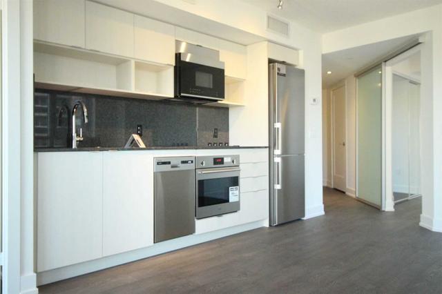1116 - 9 Mabelle Ave, Condo with 2 bedrooms, 2 bathrooms and 1 parking in Toronto ON | Image 8