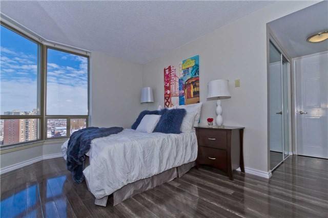 Lph1 - 25 Fairview Rd W, Condo with 2 bedrooms, 2 bathrooms and 2 parking in Mississauga ON | Image 18
