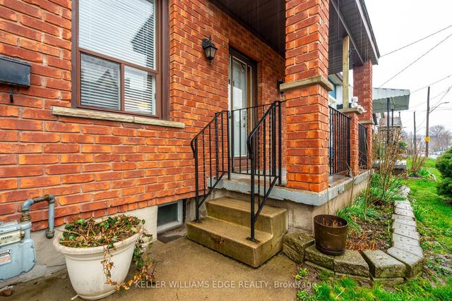 166 Emerald St N, House semidetached with 3 bedrooms, 2 bathrooms and 2 parking in Hamilton ON | Image 12