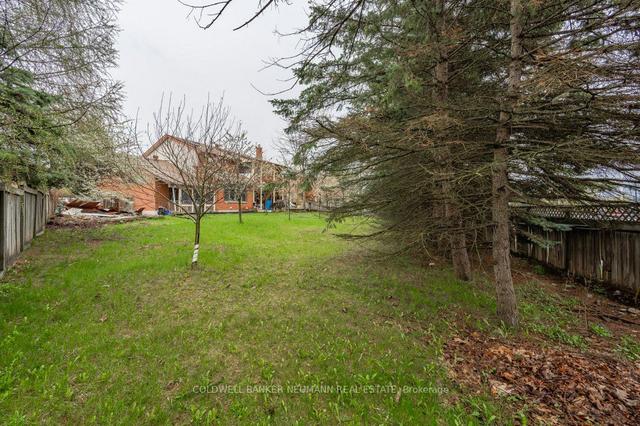 21 Halesmanor Crt, House detached with 6 bedrooms, 5 bathrooms and 8 parking in Guelph ON | Image 21