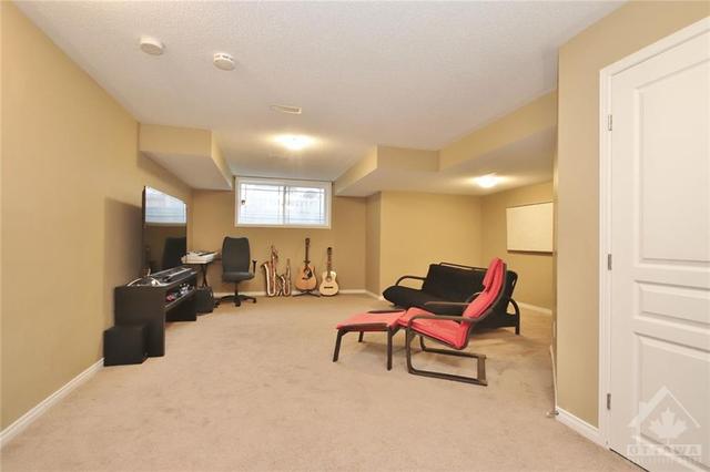1456 Carronbridge Circle, Townhouse with 3 bedrooms, 3 bathrooms and 3 parking in Ottawa ON | Image 26