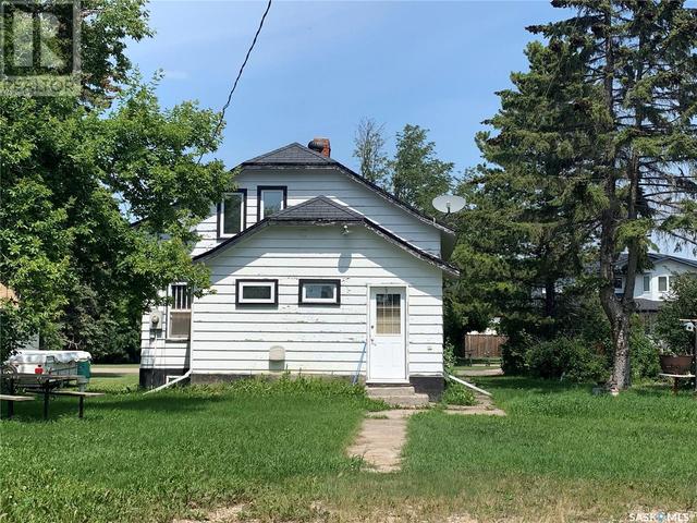 404 Main Street, House detached with 5 bedrooms, 2 bathrooms and null parking in Muenster SK | Image 2