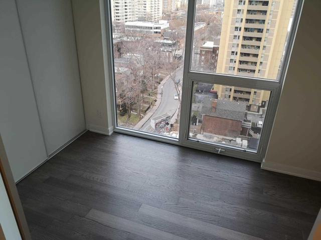 1205 - 17 Dundonald St, Condo with 1 bedrooms, 1 bathrooms and null parking in Toronto ON | Image 6