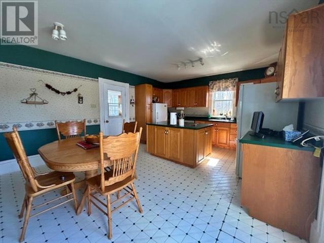 5752 Highway 332, House detached with 4 bedrooms, 1 bathrooms and null parking in Lunenburg MD NS | Image 14