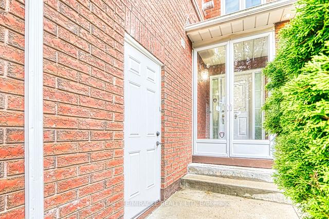 272 Pressed Brick Dr, House semidetached with 4 bedrooms, 4 bathrooms and 4 parking in Brampton ON | Image 36