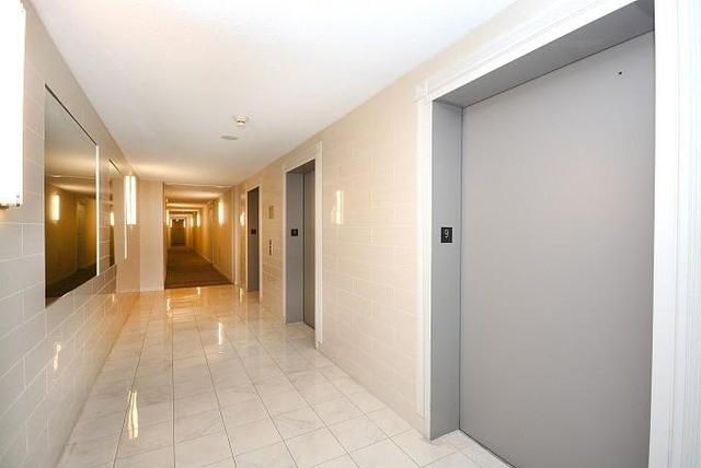 901 - 155 Hillcrest Ave, Condo with 2 bedrooms, 1 bathrooms and 1 parking in Mississauga ON | Image 5