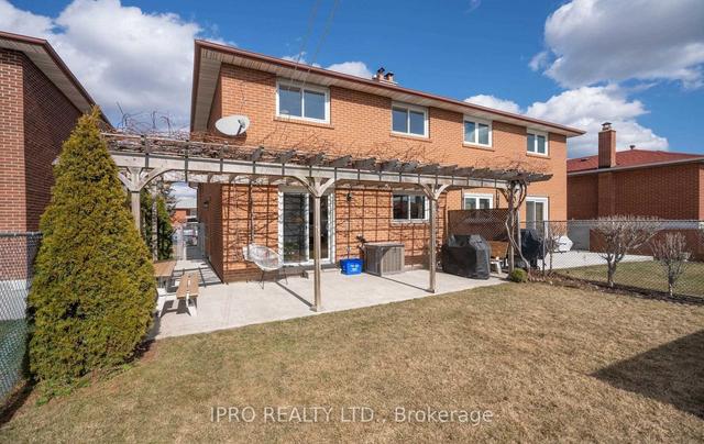 3893 - 3893 Midhurst Lane W, House semidetached with 3 bedrooms, 3 bathrooms and 5 parking in Mississauga ON | Image 18