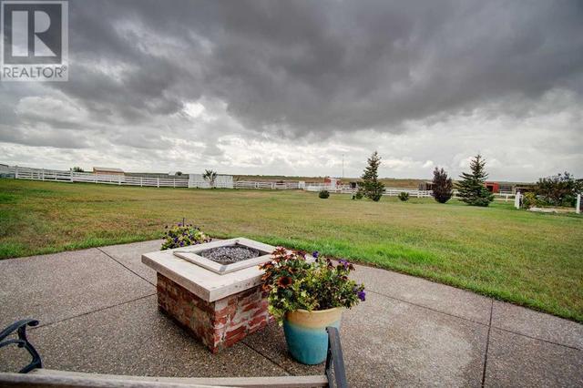 232060 Range Road 245, Home with 3 bedrooms, 2 bathrooms and null parking in Wheatland County AB | Image 29