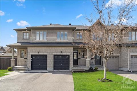 109 Hawkeswood Drive, Townhouse with 3 bedrooms, 3 bathrooms and 3 parking in Ottawa ON | Card Image