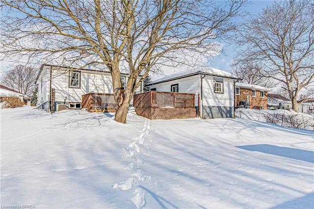 92 Sovereign Street W, House detached with 3 bedrooms, 2 bathrooms and 3 parking in Norfolk County ON | Image 22