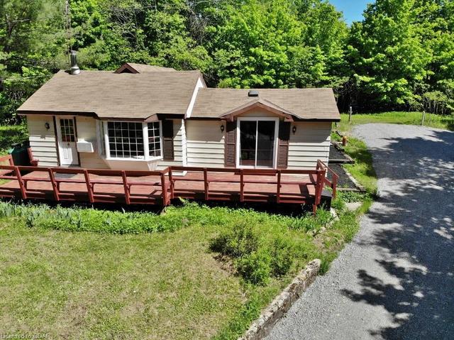1324 Upper Paudash Lake Road, House detached with 2 bedrooms, 1 bathrooms and null parking in Highlands East ON | Image 3