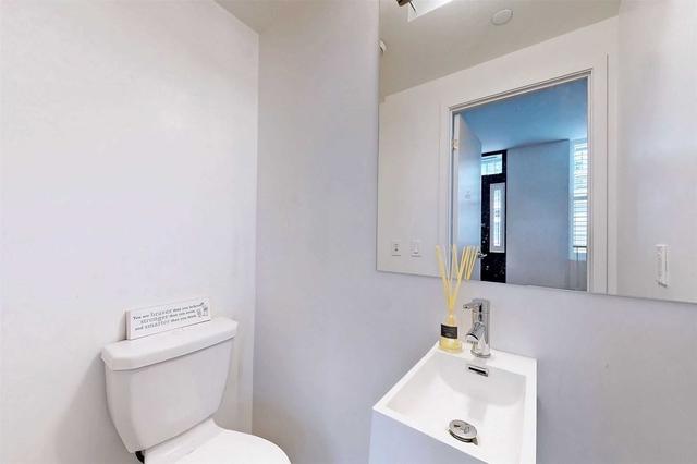 th01 - 68 Shuter St, Townhouse with 2 bedrooms, 3 bathrooms and 1 parking in Toronto ON | Image 5