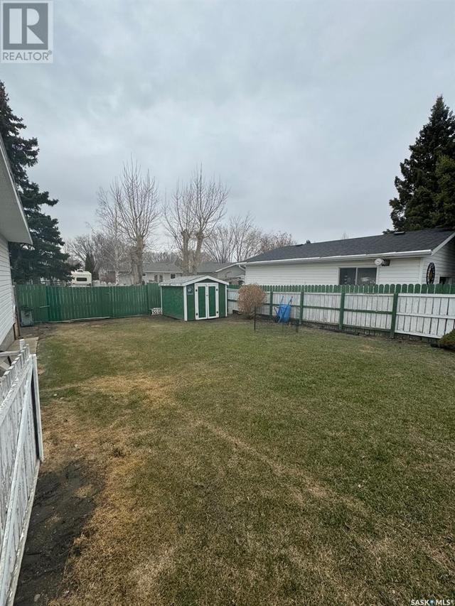10925 Scott Drive, House detached with 4 bedrooms, 2 bathrooms and null parking in North Battleford CY SK | Image 18