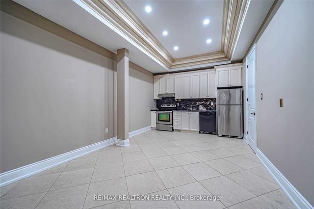 83 Elm Ave, House detached with 4 bedrooms, 9 bathrooms and 12 parking in Richmond Hill ON | Image 13