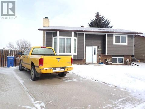 4505 Haven Place, House detached with 4 bedrooms, 3 bathrooms and 2 parking in Taber AB | Card Image