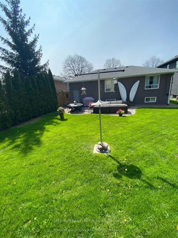 6 Firwood Cres S, House detached with 3 bedrooms, 1 bathrooms and 4 parking in Toronto ON | Image 6