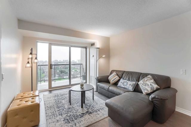 908 - 8 Mondeo Dr, Condo with 2 bedrooms, 2 bathrooms and 1 parking in Toronto ON | Image 7