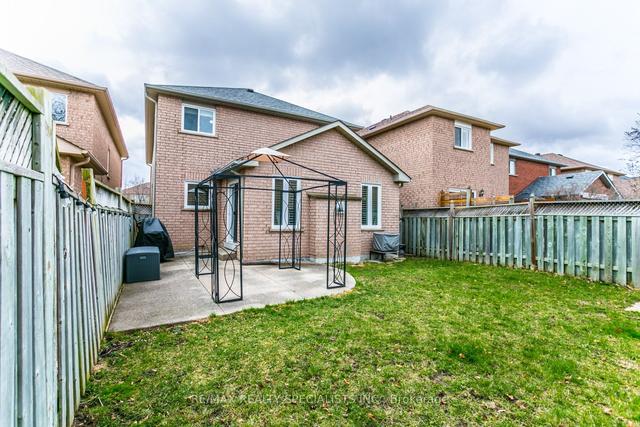 6419 Hampden Woods Rd, House detached with 4 bedrooms, 3 bathrooms and 6 parking in Mississauga ON | Image 28
