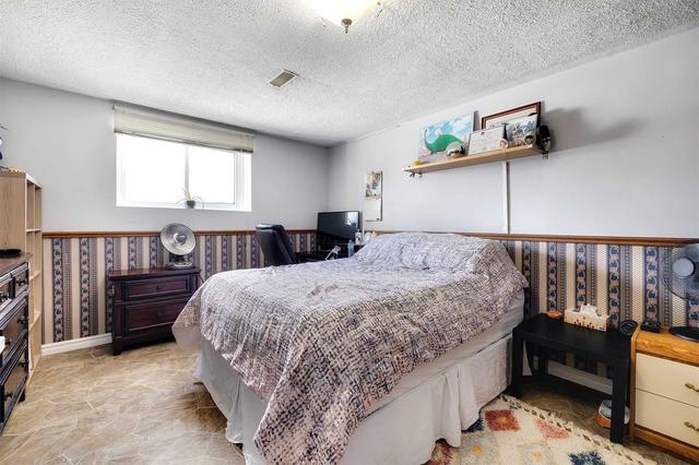 50 Durham St, House detached with 3 bedrooms, 2 bathrooms and 6 parking in Kitchener ON | Image 18
