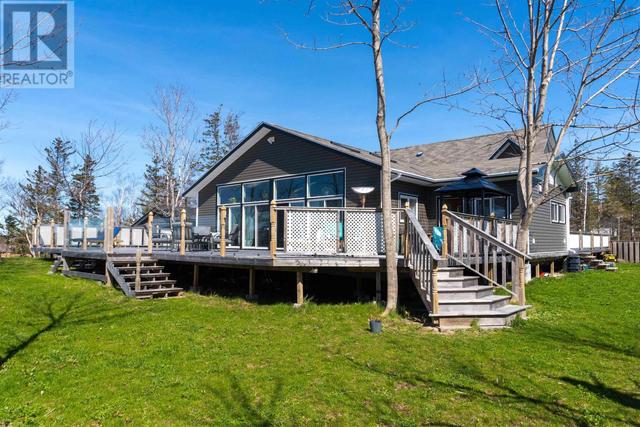 8303 Highway 1, House detached with 5 bedrooms, 2 bathrooms and null parking in Digby MD NS | Image 33
