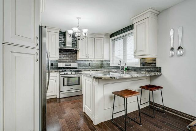 115 Charlton Blvd, House detached with 4 bedrooms, 4 bathrooms and 5 parking in Toronto ON | Image 29