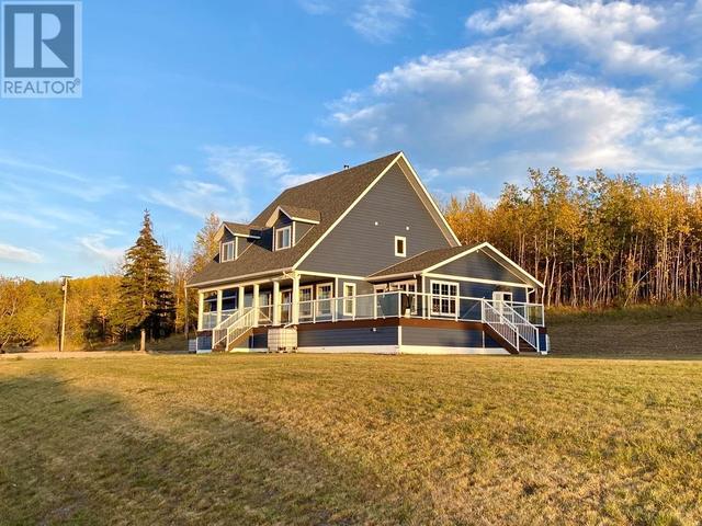 13033 221 Road, House detached with 4 bedrooms, 2 bathrooms and 2 parking in Peace River D BC | Image 3
