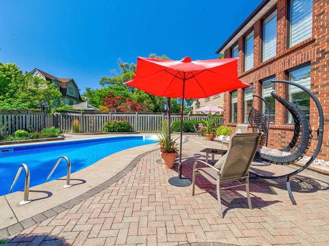 34 Maplewood Rd, House detached with 4 bedrooms, 4 bathrooms and 6 parking in Mississauga ON | Image 35