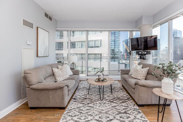 1906 - 220 Victoria St, Condo with 2 bedrooms, 2 bathrooms and 0 parking in Toronto ON | Image 20
