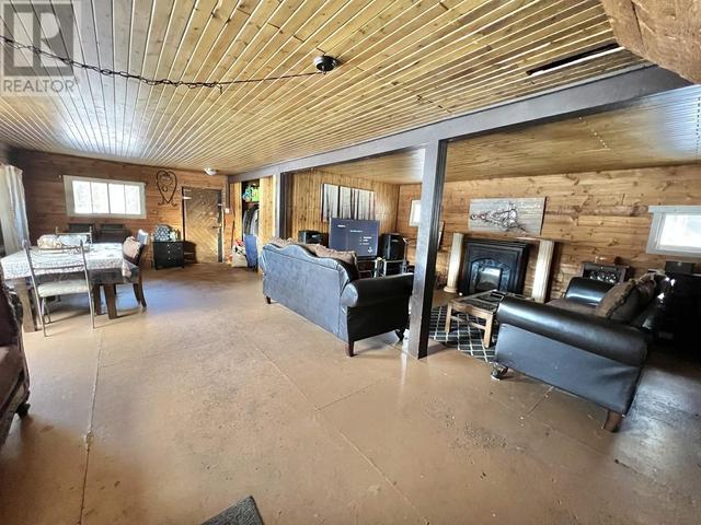 9990 Kishkan Road, House detached with 4 bedrooms, 1 bathrooms and null parking in Cariboo I BC | Image 15