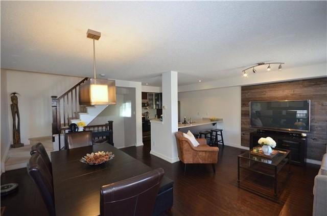 628 Hooks Common, House attached with 2 bedrooms, 2 bathrooms and 1 parking in Burlington ON | Image 3