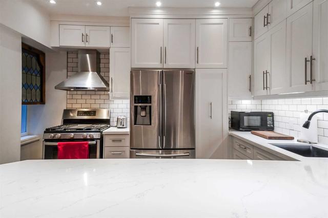 6 Prospect St, House attached with 4 bedrooms, 3 bathrooms and 2 parking in Toronto ON | Image 3