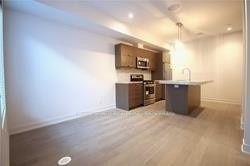 th205 - 54 Curzon St, House attached with 3 bedrooms, 3 bathrooms and 1 parking in Toronto ON | Image 5